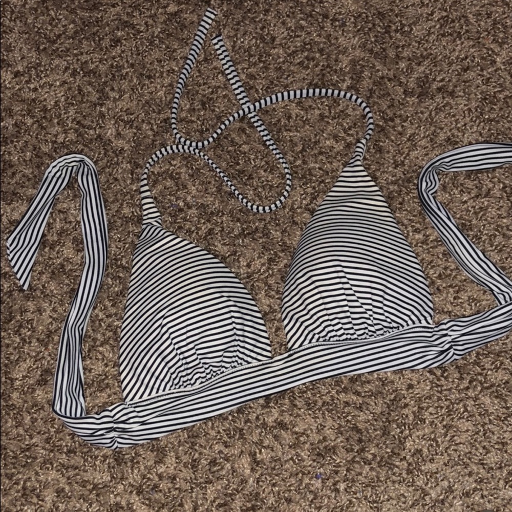 Victoria’s Secret bikini top